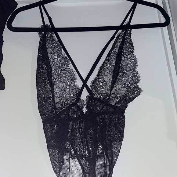 Victoria’s Secret black lace lingerie - Picture 1 of 6